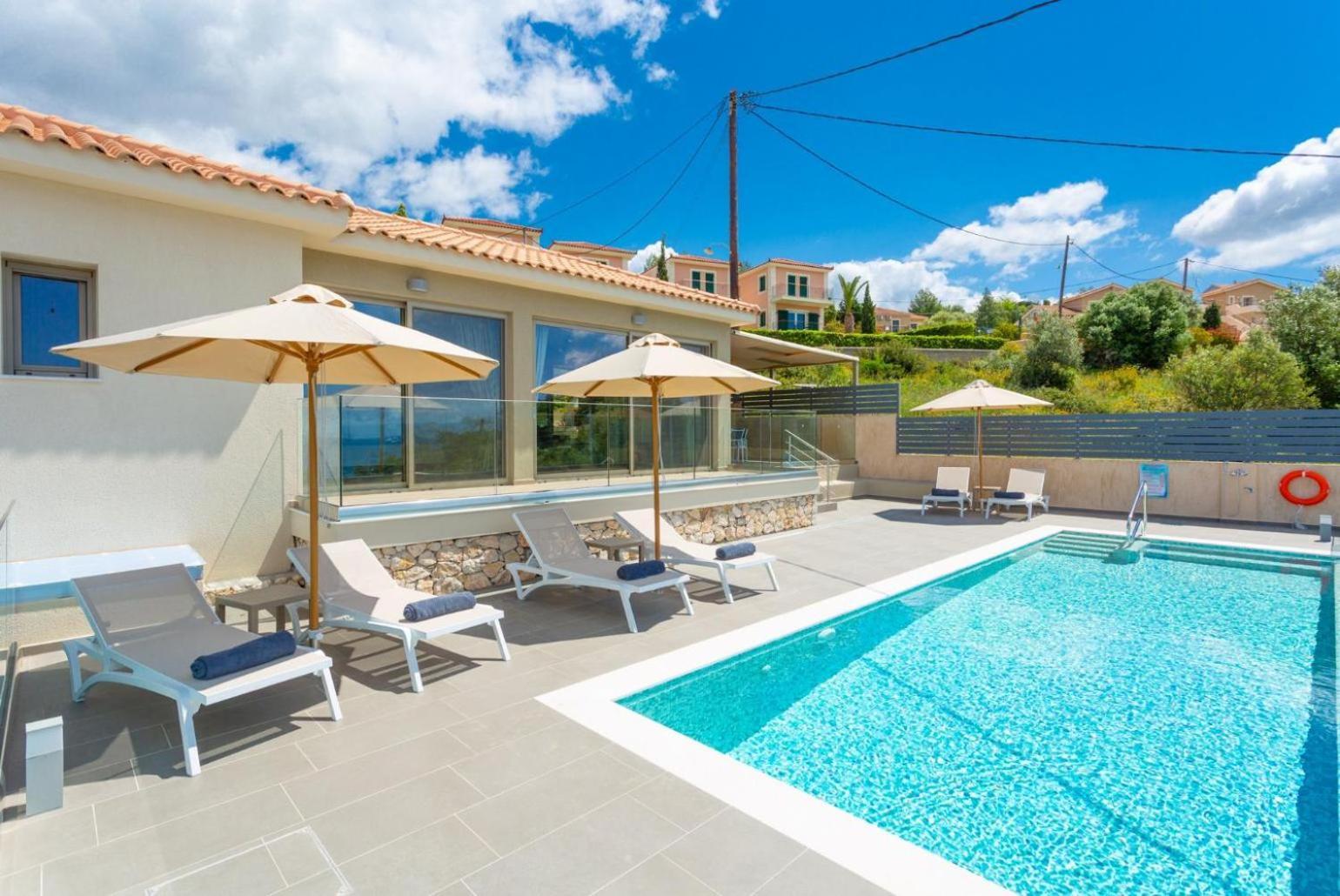 Villa Lassi Illios 아르고스톨리온 외부 사진